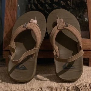 Toddler Quicksilver flip flops / sandals NWOT
